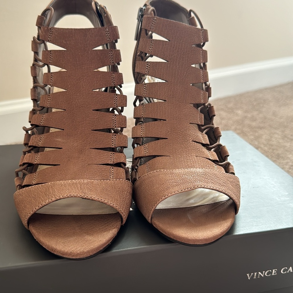 Vince Camuto Eliaz. New in box.
